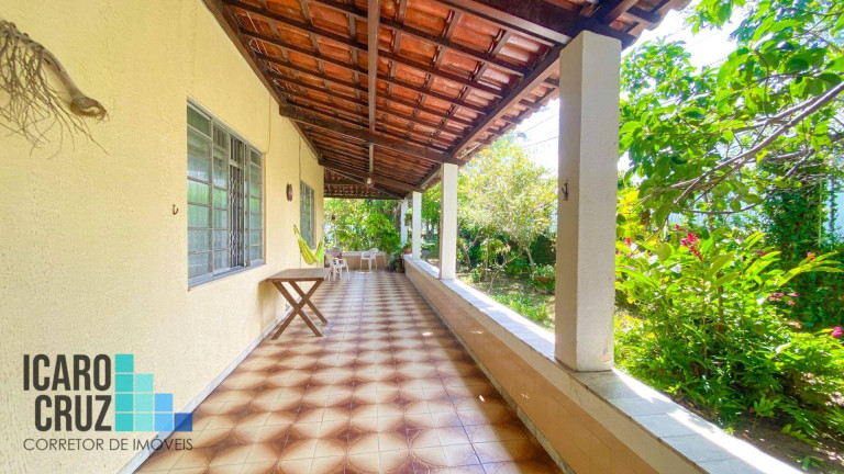 Imagem Casa com 3 Quartos à Venda, 374 m² em Centro - Lauro De Freitas