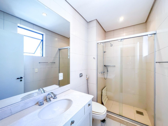 Imagem Apartamento com 4 Quartos à Venda, 312 m² em Petrópolis - Porto Alegre Imagem Apartamento com 4 Quartos à Venda, 312 m² em Petrópolis - Porto Alegre