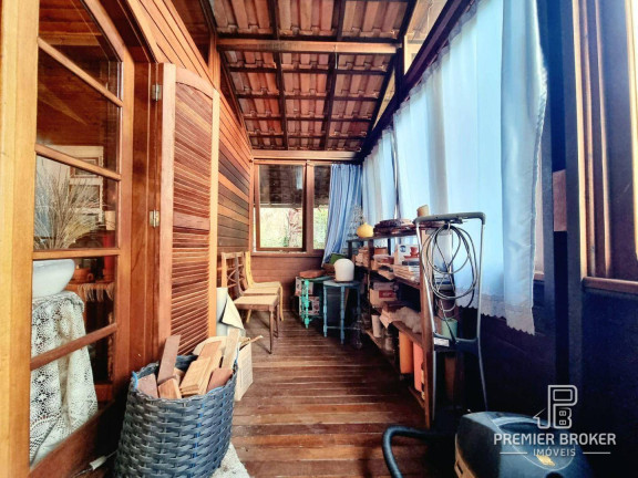 Imagem Casa com 4 Quartos à Venda, 300 m² em Albuquerque - Teresópolis Imagem Casa com 4 Quartos à Venda, 300 m² em Albuquerque - Teresópolis