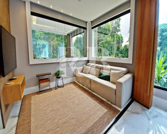 Imagem Imóvel com 6 Quartos à Venda, em Riviera - Bertioga Imagem Imóvel com 6 Quartos à Venda, em Riviera - Bertioga