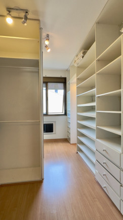 Imagem Apartamento com 3 Quartos à Venda, 78 m² em Menino Deus - Porto Alegre Imagem Apartamento com 3 Quartos à Venda, 78 m² em Menino Deus - Porto Alegre