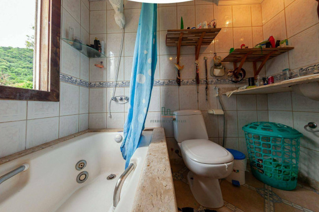 Imagem Casa com 4 Quartos à Venda, 220 m² em Itaipu - Niterói Imagem Casa com 4 Quartos à Venda, 220 m² em Itaipu - Niterói