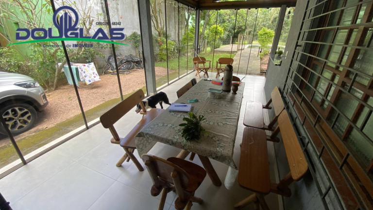 Imagem Casa com 3 Quartos à Venda, 1.200 m² em Viamão