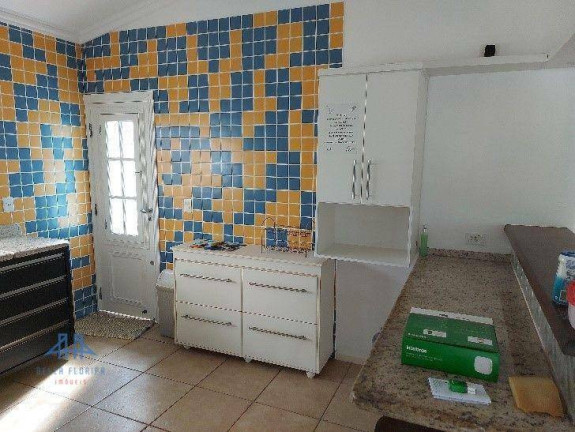 Imagem Casa com 3 Quartos à Venda, 179 m² em Morro Das Pedras - Florianópolis Imagem Casa com 3 Quartos à Venda, 179 m² em Morro Das Pedras - Florianópolis