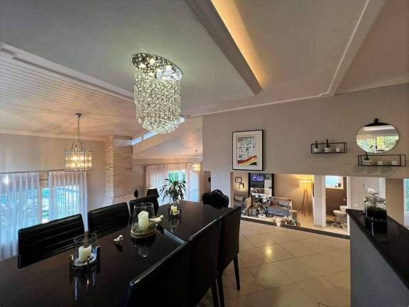 Imagem Casa com 4 Quartos à Venda,  em Vila Santo Antônio - Cotia