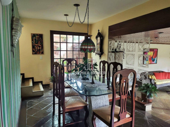 Imagem Casa com 4 Quartos à Venda, 200 m² em Albuquerque - Teresópolis Imagem Casa com 4 Quartos à Venda, 200 m² em Albuquerque - Teresópolis
