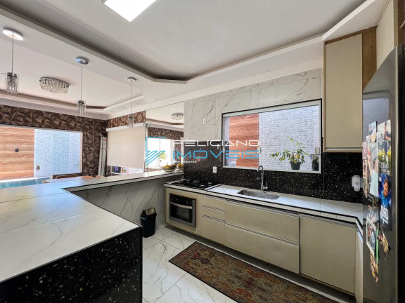 Imagem Casa com 6 Quartos à Venda, 167 m² em Canto Do Forte - Praia Grande Imagem Casa com 6 Quartos à Venda, 167 m² em Canto Do Forte - Praia Grande