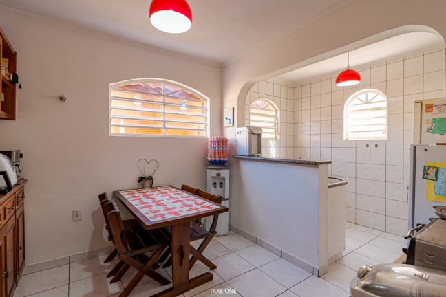 Imagem Casa com 3 Quartos à Venda, 265 m² em Parque Taquaral - Campinas Imagem Casa com 3 Quartos à Venda, 265 m² em Parque Taquaral - Campinas
