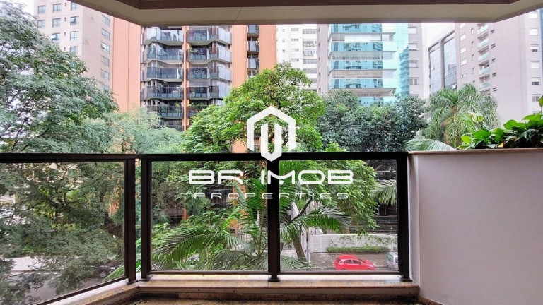 Imagem Imóvel com 4 Quartos à Venda, 246 m² em Itaim Bibi - São Paulo Imagem Imóvel com 4 Quartos à Venda, 246 m² em Itaim Bibi - São Paulo