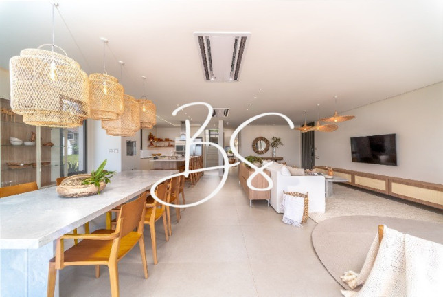 Imagem Casa com 5 Quartos à Venda, 1.385 m² em Praia Do Estaleiro - Balneário Camboriú Imagem Casa com 5 Quartos à Venda, 1.385 m² em Praia Do Estaleiro - Balneário Camboriú