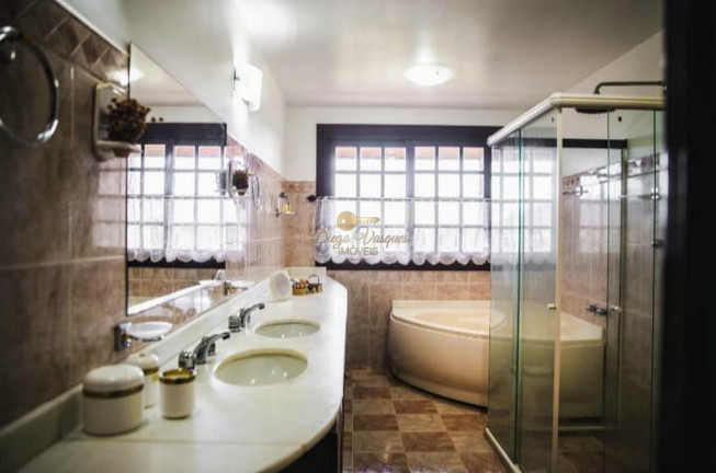 Imagem Casa com 5 Quartos à Venda, 1.000 m² em Fazenda Suiça - Teresópolis Imagem Casa com 5 Quartos à Venda, 1.000 m² em Fazenda Suiça - Teresópolis