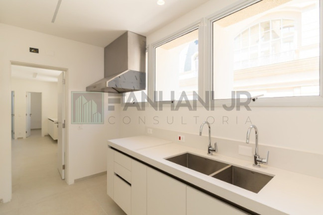 Imagem Imóvel com 4 Quartos para Alugar, 325 m² em Jardim Europa - São Paulo Imagem Imóvel com 4 Quartos para Alugar, 325 m² em Jardim Europa - São Paulo