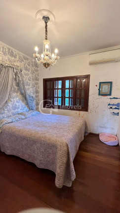 Imagem Casa com 4 Quartos à Venda, 340 m² em Chácara Cachoeira - Campo Grande