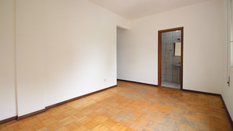 Imagem Imóvel com 3 Quartos à Venda, 135 m² em Rio Branco - Porto Alegre Imagem Imóvel com 3 Quartos à Venda, 135 m² em Rio Branco - Porto Alegre