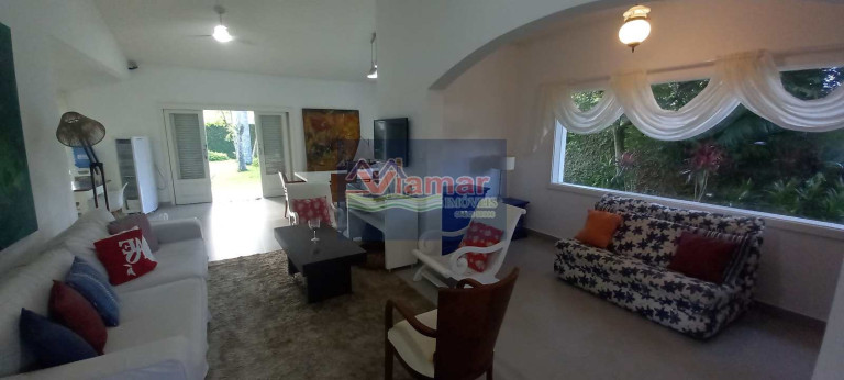 Imagem Casa com 4 Quartos à Venda, 300 m² em Jardim Virgínia - Guarujá Imagem Casa com 4 Quartos à Venda, 300 m² em Jardim Virgínia - Guarujá