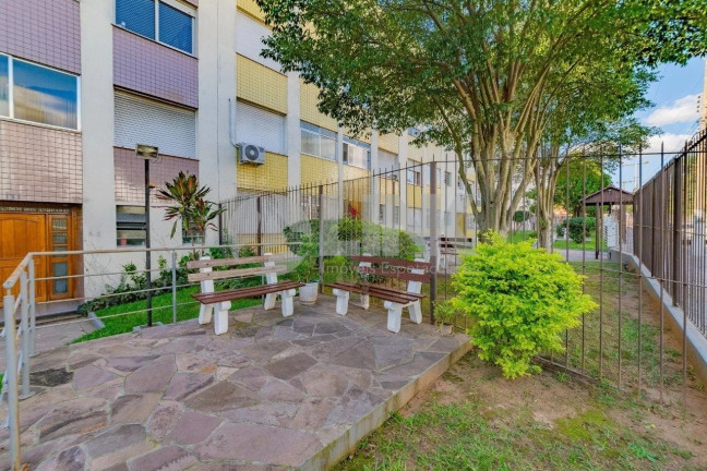 Imagem Apartamento com 2 Quartos à Venda, 74 m² em Vila Ipiranga - Porto Alegre