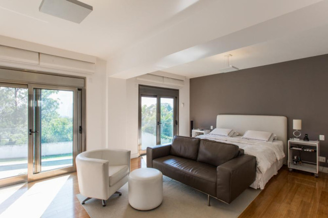 Imagem Casa com 3 Quartos à Venda, 388 m² em Vila Tramontano - São Paulo