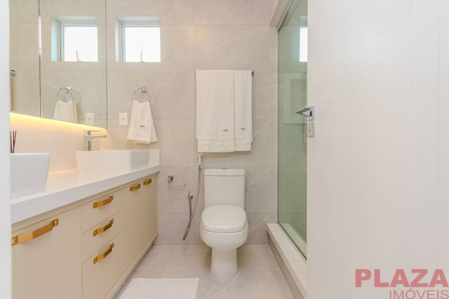 Imagem Apartamento com 3 Quartos à Venda, 129 m² em Centro - Balneário Camboriú Imagem Apartamento com 3 Quartos à Venda, 129 m² em Centro - Balneário Camboriú