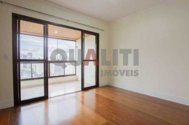 Apartamento com 3 Quartos à Venda, 181 m² em Vila Nova Conceição - São Paulo