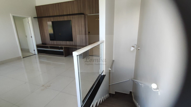 Imagem Casa com 5 Quartos à Venda, 382 m² em Jardim Itália - Cuiabá Imagem Casa com 5 Quartos à Venda, 382 m² em Jardim Itália - Cuiabá