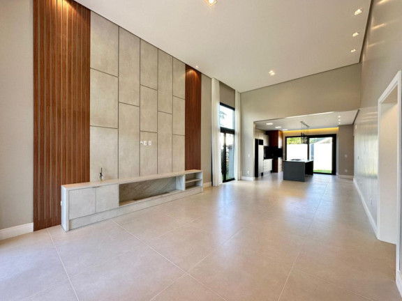 Imagem Casa com 4 Quartos à Venda, em -- - Capao Da Canoa Imagem Casa com 4 Quartos à Venda, em -- - Capao Da Canoa