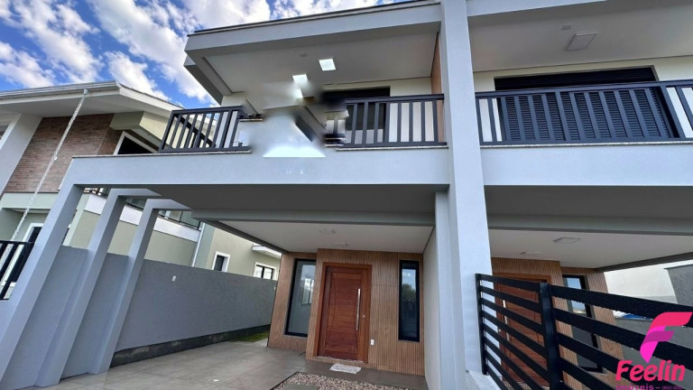 Imagem Casa com 3 Quartos à Venda, 150 m² em Campeche - Florianópolis Imagem Casa com 3 Quartos à Venda, 150 m² em Campeche - Florianópolis