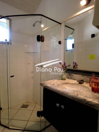 Imagem Casa com 6 Quartos à Venda, 280 m² em Manguinhos Imagem Casa com 6 Quartos à Venda, 280 m² em Manguinhos