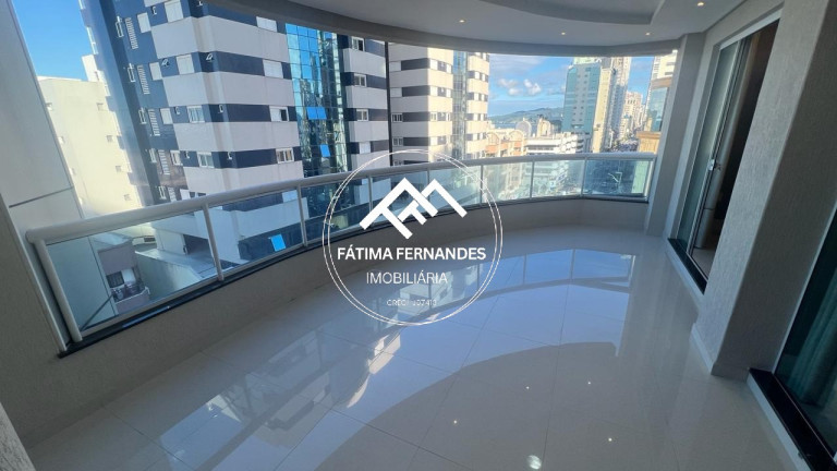 Imagem Apartamento com 4 Quartos à Venda, 268 m² em Meia Praia - Itapema Imagem Apartamento com 4 Quartos à Venda, 268 m² em Meia Praia - Itapema