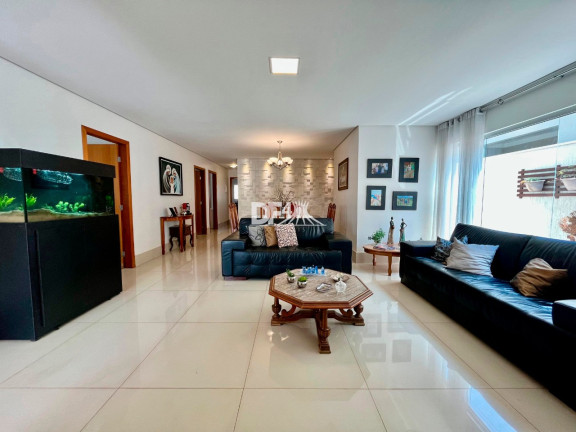 Imagem Casa com 4 Quartos à Venda, 300 m² em Setor Habitacional Vicente Pires - Brasília Imagem Casa com 4 Quartos à Venda, 300 m² em Setor Habitacional Vicente Pires - Brasília