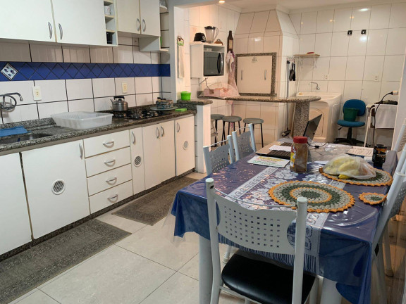 Imagem Casa com 3 Quartos à Venda, 111 m² em Centro - Balneário Camboriú Imagem Casa com 3 Quartos à Venda, 111 m² em Centro - Balneário Camboriú