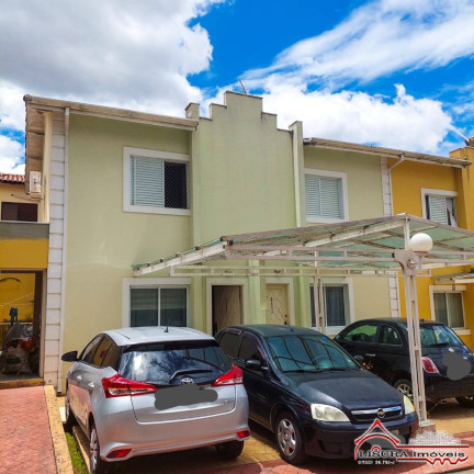 Casa de Condomínio com 2 Quartos à Venda, 70 m² em Jardim Califórnia - Jacareí