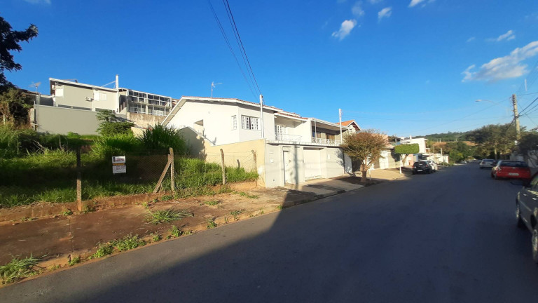 Imagem Terreno à Venda, 300 m² em Jardim Primavera - Bragança Paulista Imagem Terreno à Venda, 300 m² em Jardim Primavera - Bragança Paulista