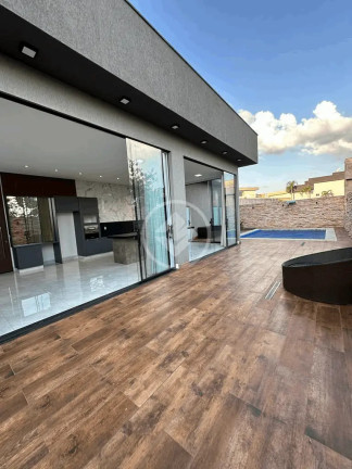 Imagem Casa com 4 Quartos à Venda, 270 m² em Condomínio Do Lago - Goiânia Imagem Casa com 4 Quartos à Venda, 270 m² em Condomínio Do Lago - Goiânia