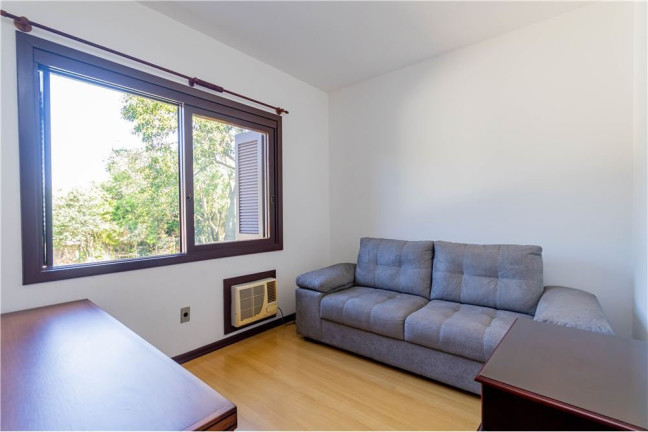 Imagem Casa com 4 Quartos à Venda, 180 m² em Tristeza - Porto Alegre
