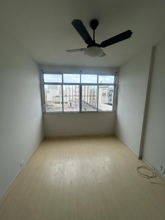 Imagem Imóvel com 2 Quartos à Venda, 70 m² em Centro - Niterói Imagem Imóvel com 2 Quartos à Venda, 70 m² em Centro - Niterói