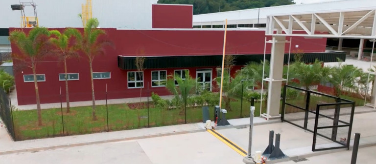 Imagem Imóvel para Alugar, 17.372 m² em Quinhaú - Embu Das Artes Imagem Imóvel para Alugar, 17.372 m² em Quinhaú - Embu Das Artes