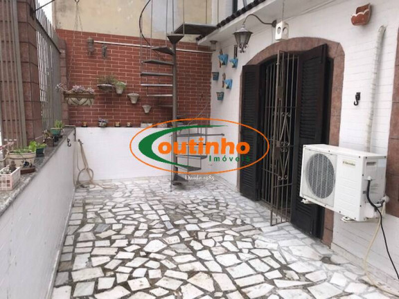 Imagem Casa com 4 Quartos à Venda, 201 m² em Tijuca - Rio De Janeiro Imagem Casa com 4 Quartos à Venda, 201 m² em Tijuca - Rio De Janeiro