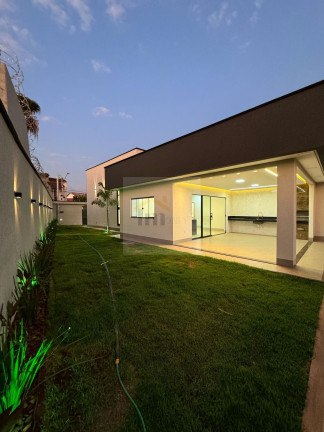 Imagem Casa com 3 Quartos à Venda, 200 m² em Parque Das Flores - Goiânia