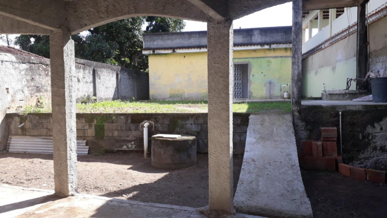 Imagem Casa com 2 Quartos à Venda, 358 m² em Campo Grande - Rio De Janeiro Imagem Casa com 2 Quartos à Venda, 358 m² em Campo Grande - Rio De Janeiro
