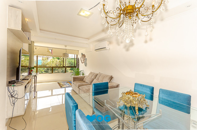 Imagem Imóvel com 2 Quartos à Venda, 80 m² em Petrópolis - Porto Alegre Imagem Imóvel com 2 Quartos à Venda, 80 m² em Petrópolis - Porto Alegre