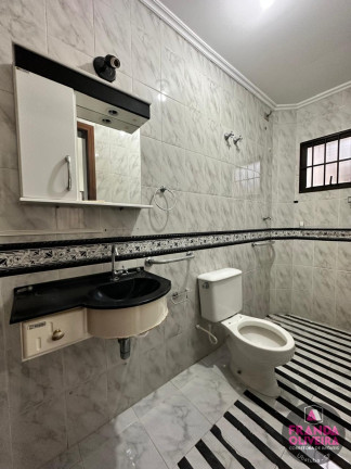 Imagem Sobrado com 4 Quartos à Venda, 127 m² em Centro - Ubatuba
