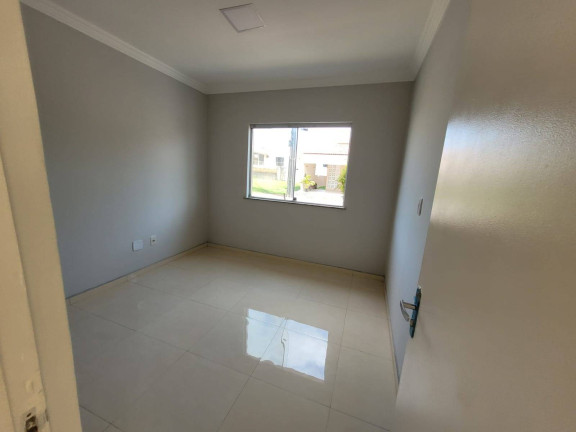 Imagem Casa com 5 Quartos para Alugar,  em Tapanã (icoaraci) - Belém