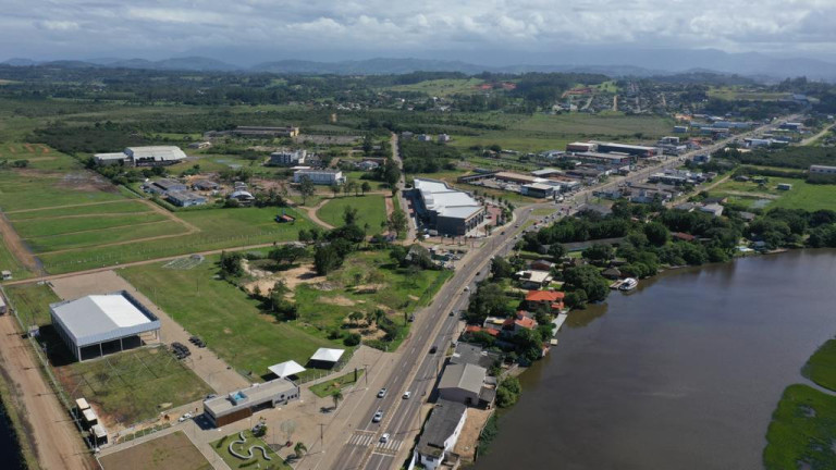 Imagem Terreno à Venda, 10.645 m² em Torres - Torres