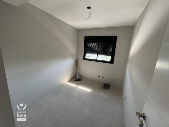 Imagem Sobrado com 3 Quartos à Venda, 131 m² em Pilarzinho - Curitiba