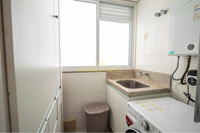 Imagem Imóvel com 3 Quartos à Venda, 185 m² em Jurerê - Florianópolis Imagem Imóvel com 3 Quartos à Venda, 185 m² em Jurerê - Florianópolis