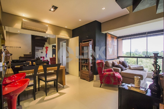 Imagem Imóvel com 2 Quartos à Venda, 200 m² em Passo Da Areia - Porto Alegre Imagem Imóvel com 2 Quartos à Venda, 200 m² em Passo Da Areia - Porto Alegre