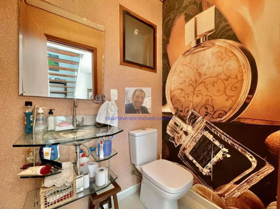 Imagem Casa com 3 Quartos à Venda, 357 m² em Chácara Das Paineiras - Carapicuíba Imagem Casa com 3 Quartos à Venda, 357 m² em Chácara Das Paineiras - Carapicuíba