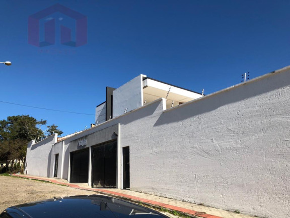 Imóvel com 8 Quartos à Venda, 760 m²