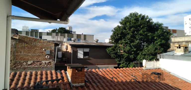 Imagem Casa com 3 Quartos à Venda, 242 m² em Santana - Porto Alegre Imagem Casa com 3 Quartos à Venda, 242 m² em Santana - Porto Alegre