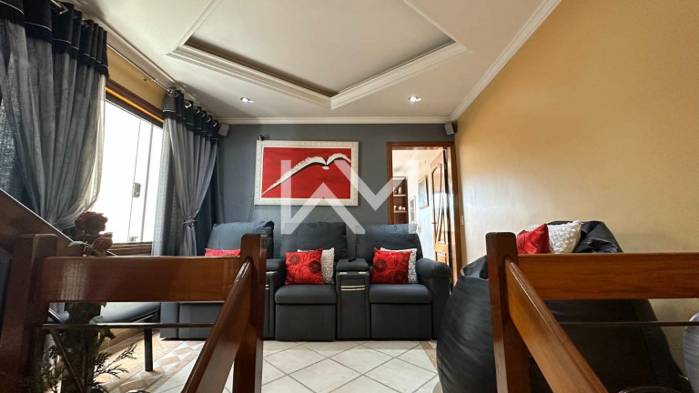 Imagem Sobrado com 4 Quartos à Venda, 220 m² em Jardim Santa Clara - Guarulhos Imagem Sobrado com 4 Quartos à Venda, 220 m² em Jardim Santa Clara - Guarulhos